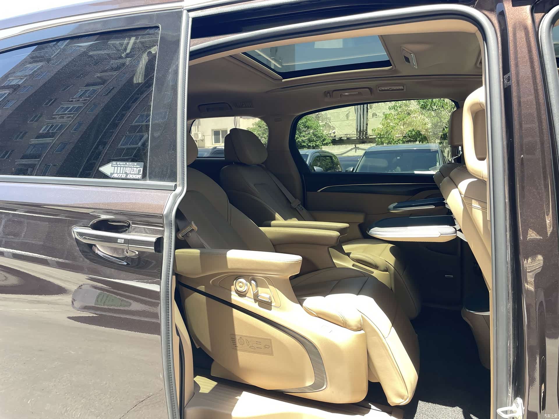Buick GL8, 2021 10