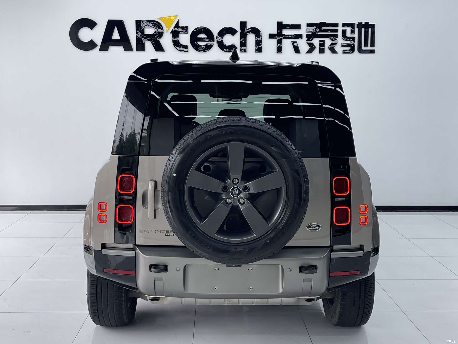 Land Rover Defender, 2022 28