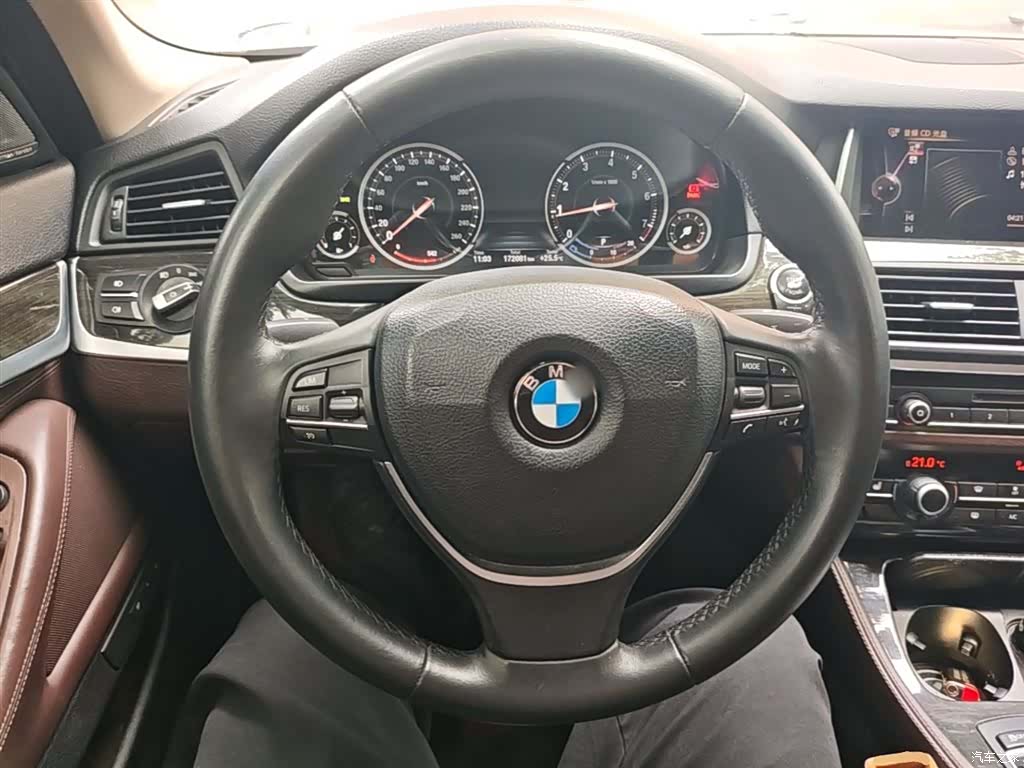 BMW 5 Series, 2017 11