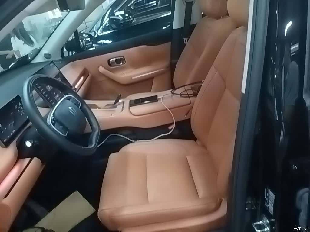 Leapmotor C16, 2025 15