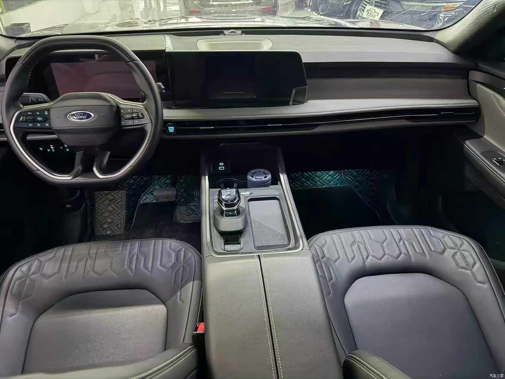Ford Edge L, 2024 4