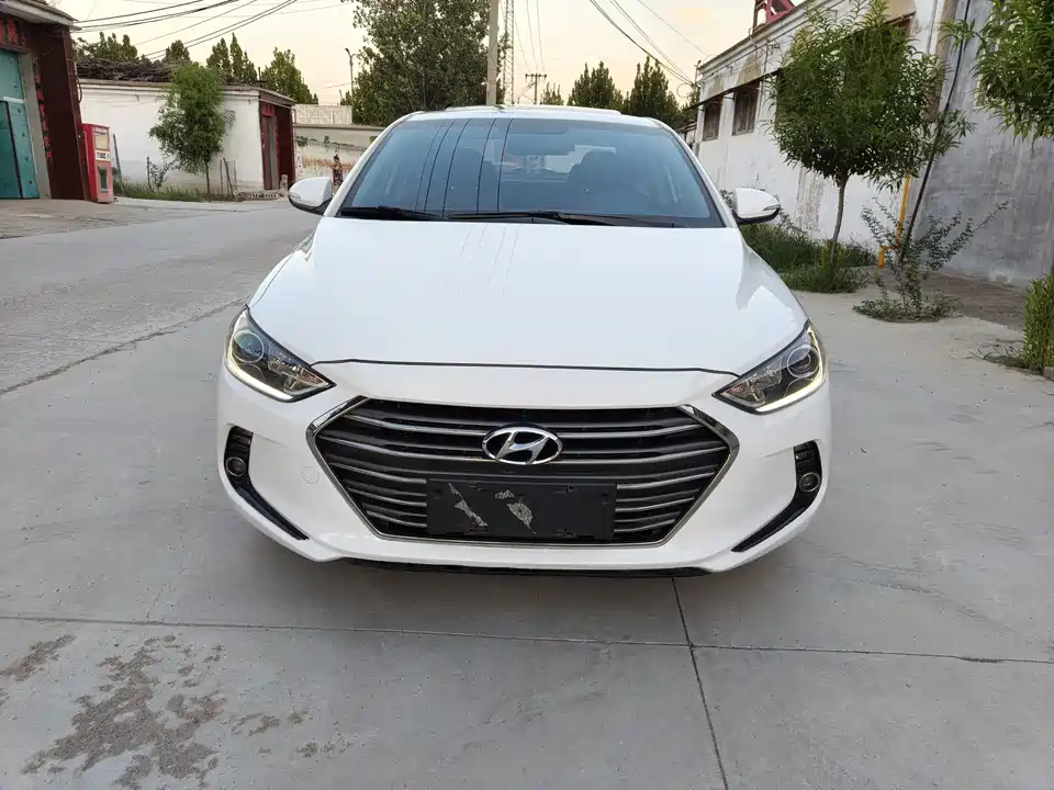 Hyundai Lead