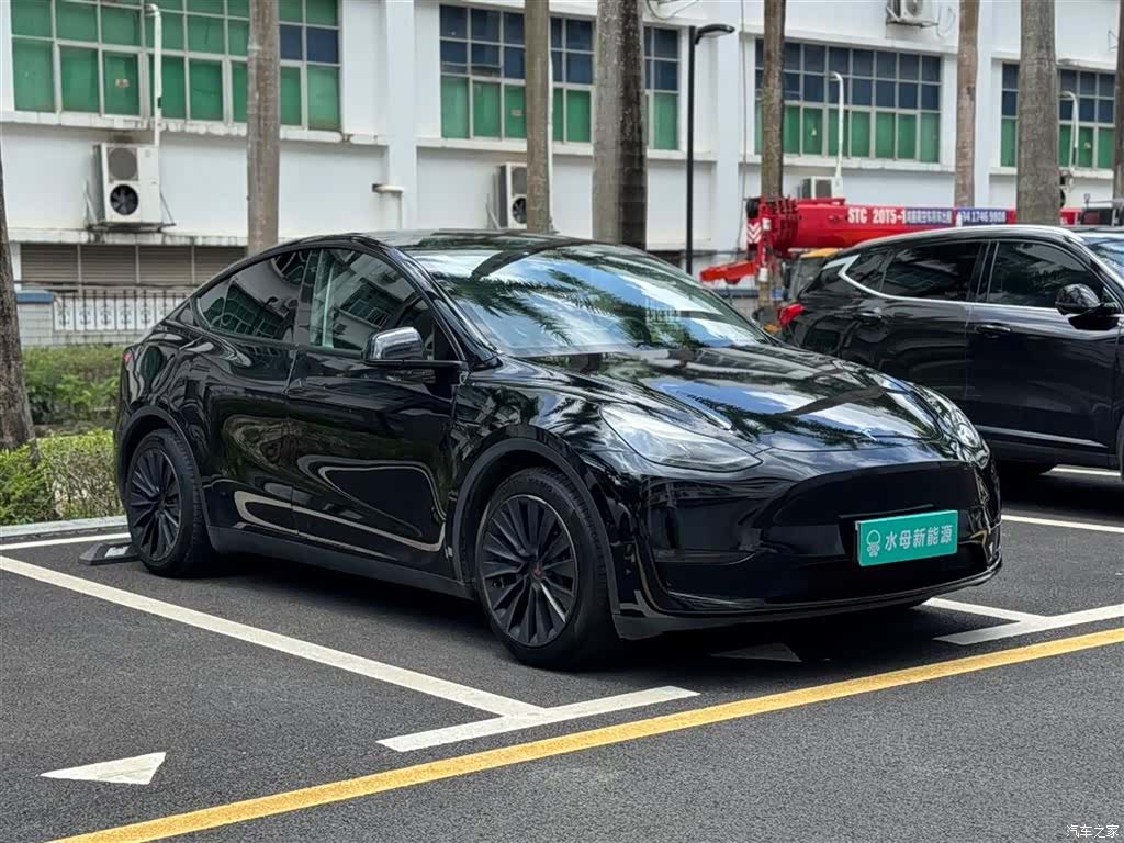 Tesla Model Y, 2021 10