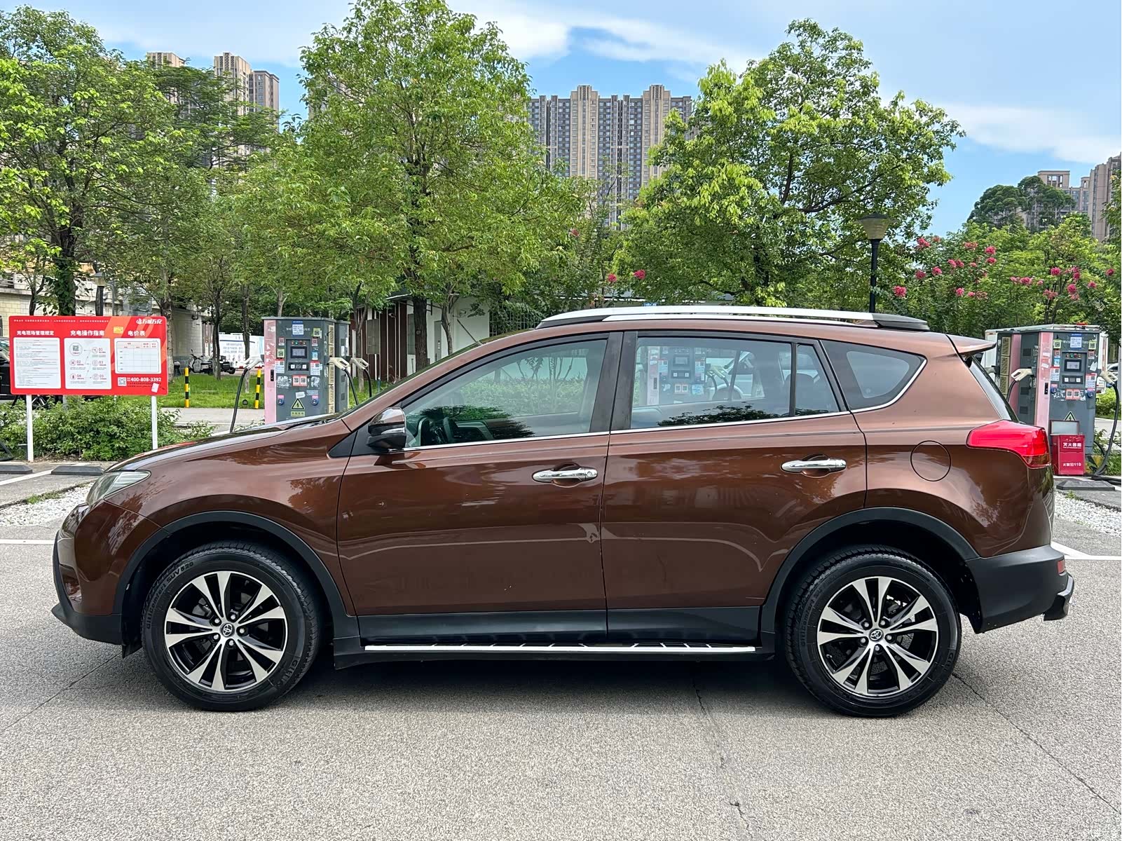 Toyota RAV4, 2015 6
