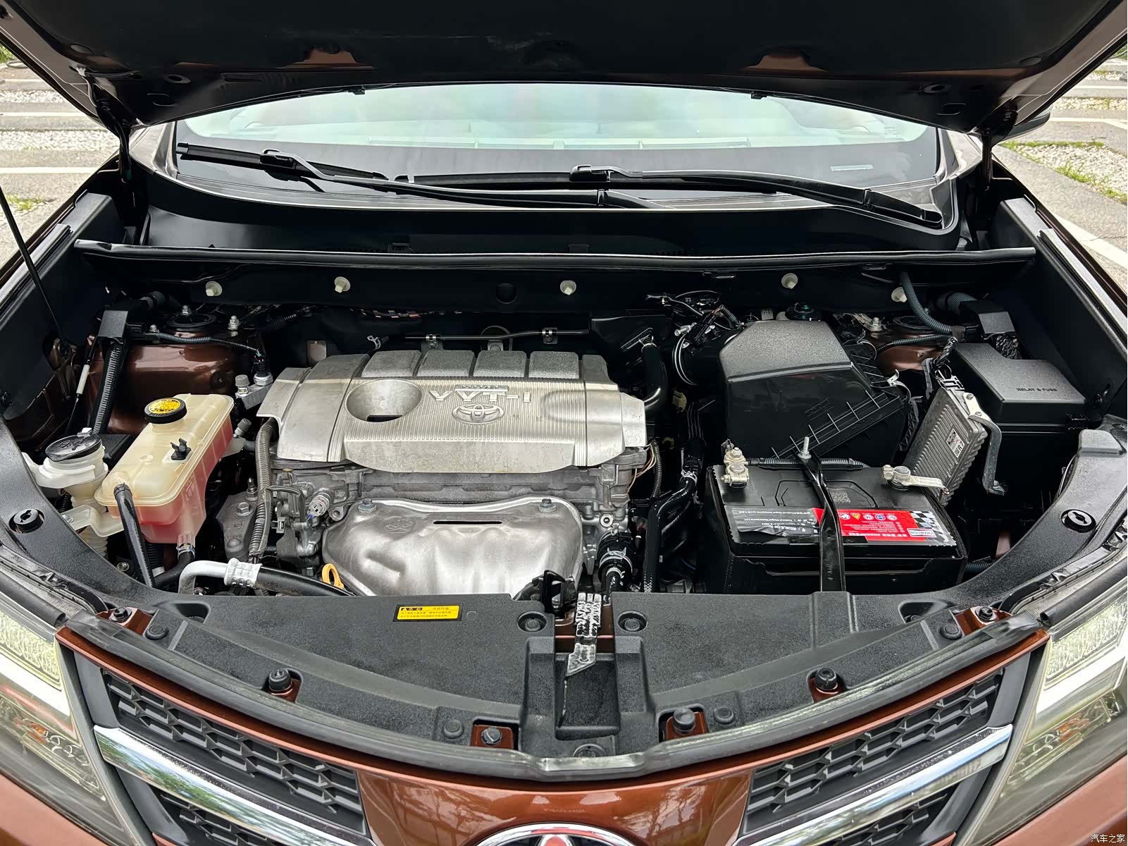 Toyota RAV4, 2015 7
