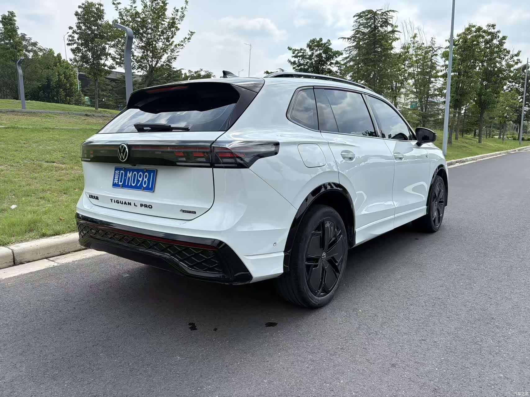 Volkswagen Tiguan L, 2024 4