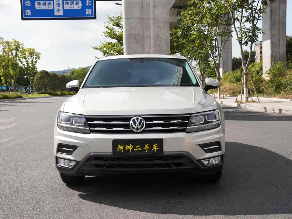 Volkswagen Tiguan L