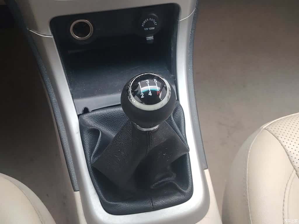 BYD F3, 2015 13