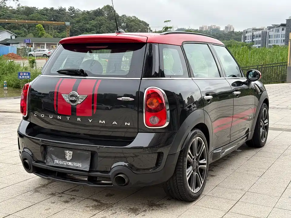 MINI JCW COUNTRYMAN