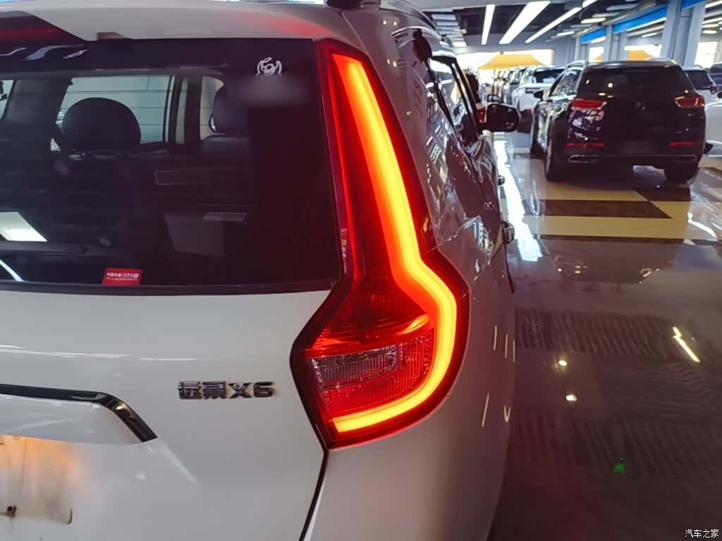 Geely X6, 2017 8