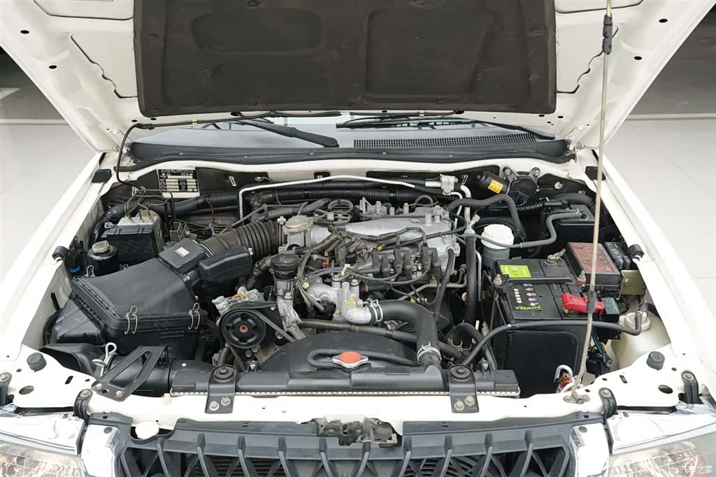Mitsubishi Pajero, 2007 32