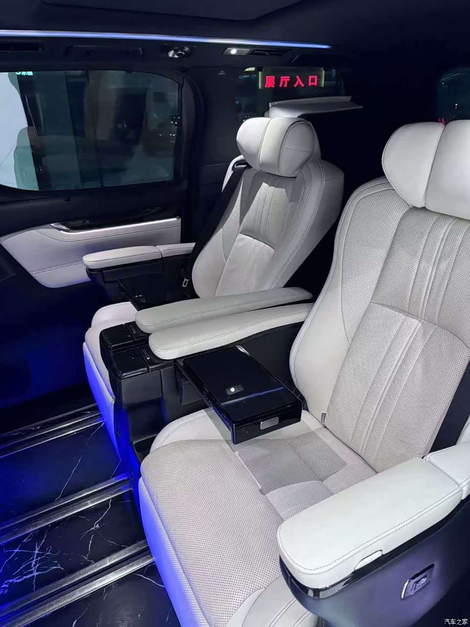 Lexus LM, 2020 14