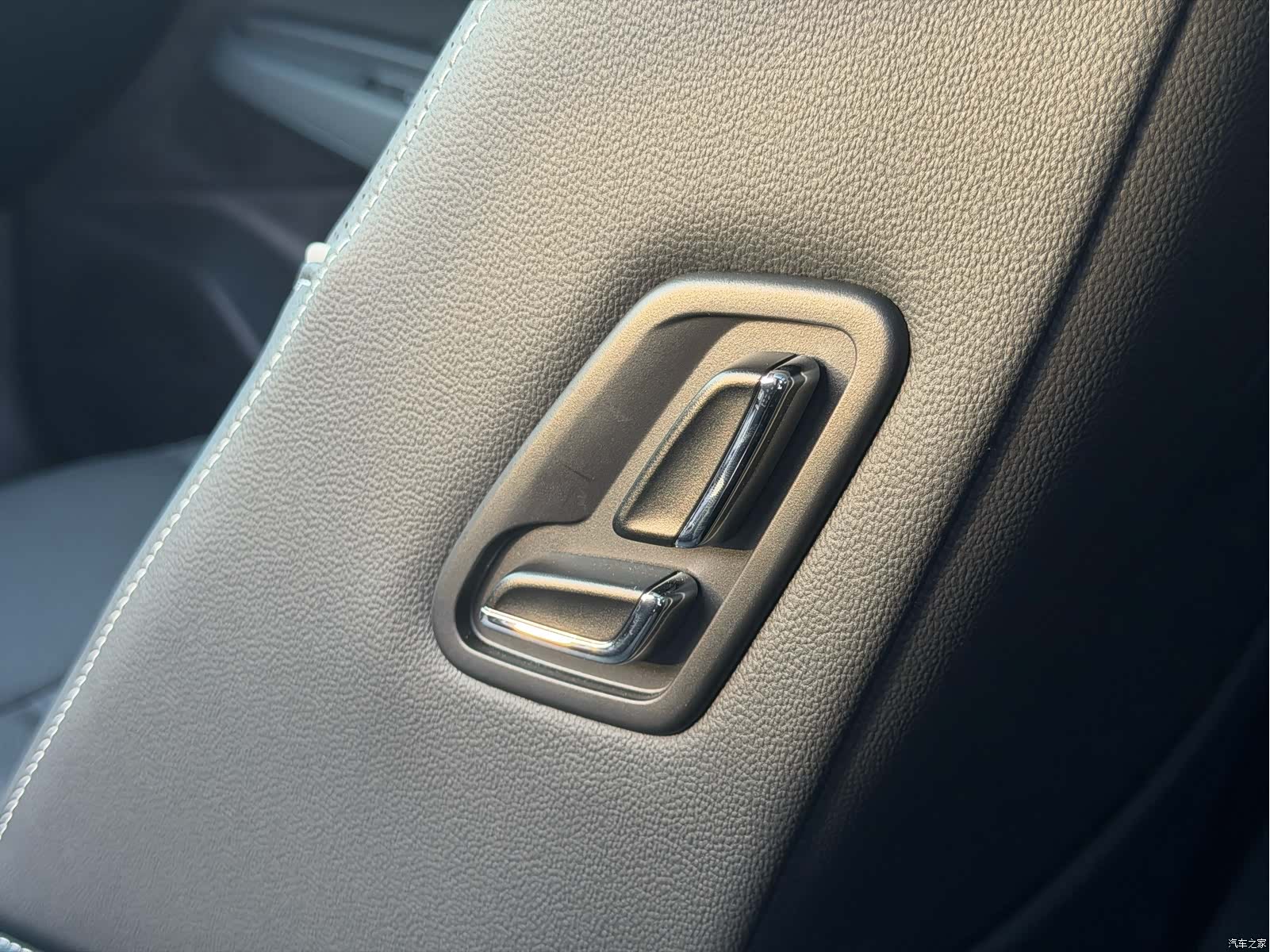 Volkswagen Passat, 2024 25