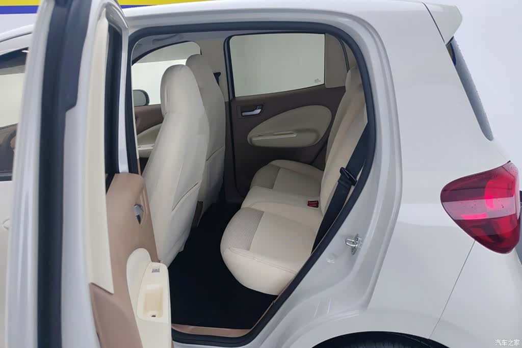 Wuling MINIEV, 2025 11