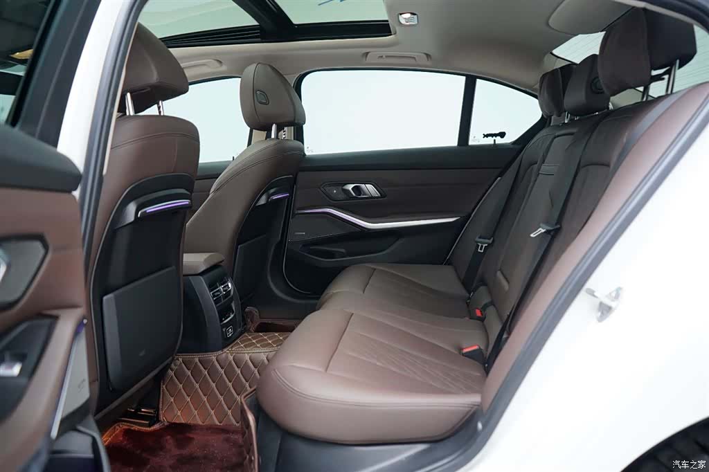 BMW 3 Series, 2022 6