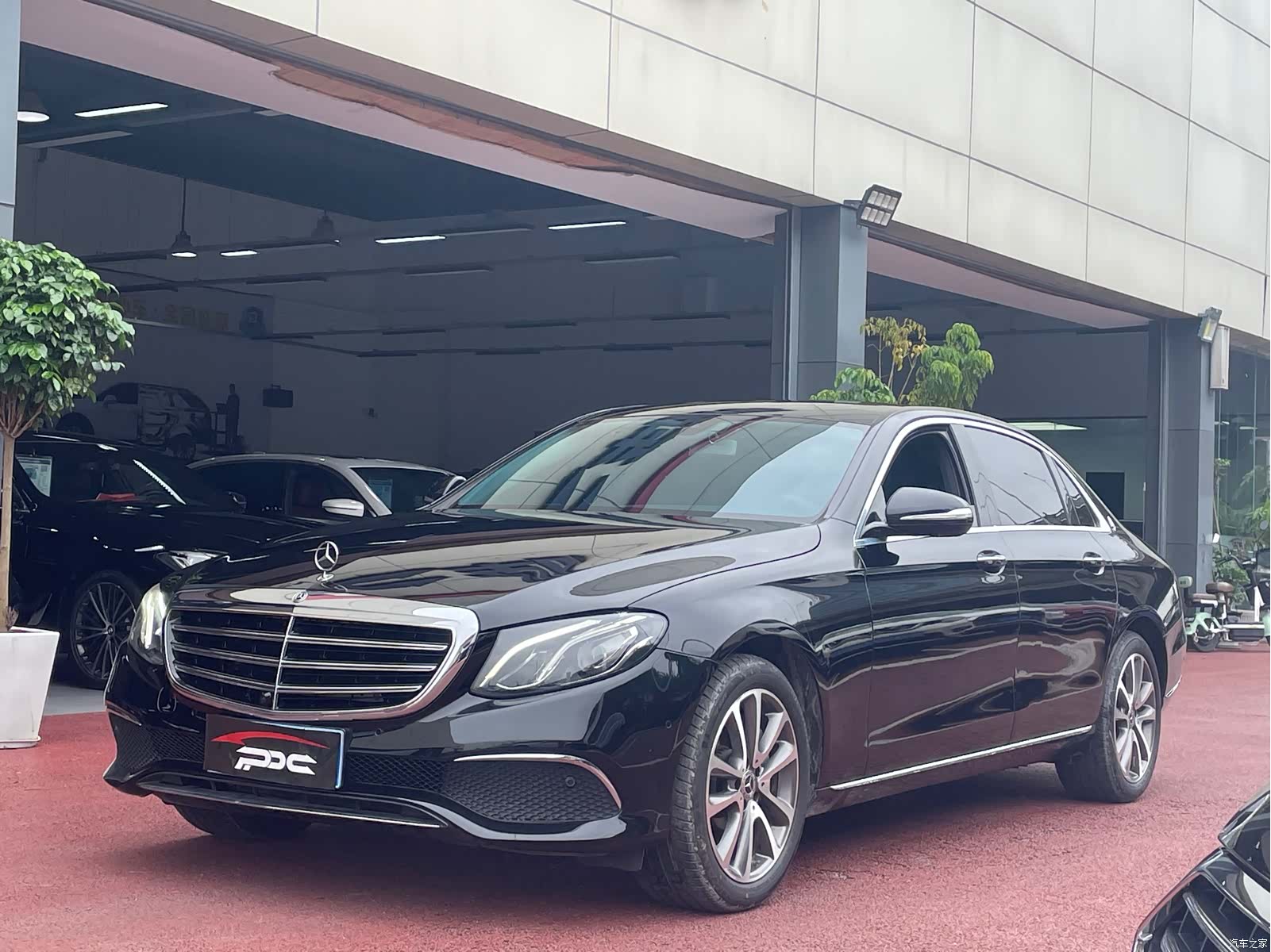 Mercedes-Benz E-Class, 2019 1