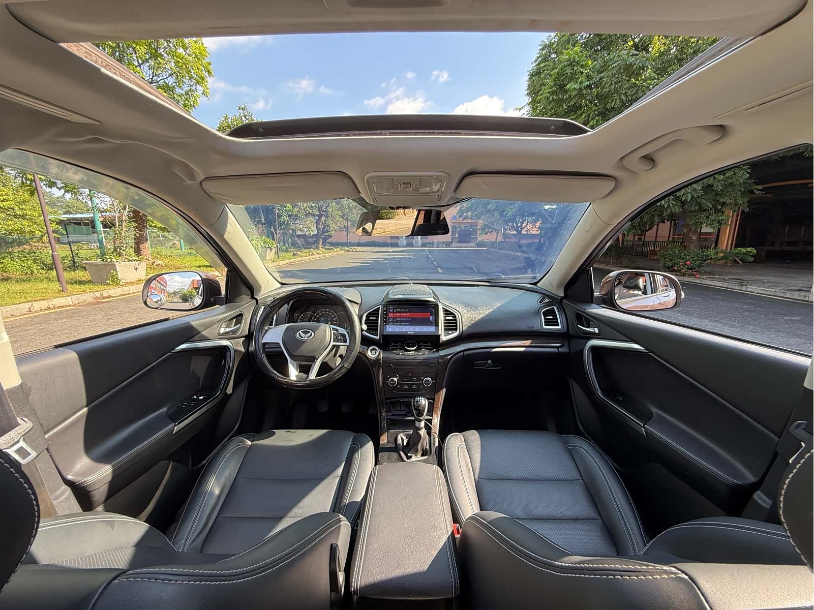BAIC S6, 2016 13