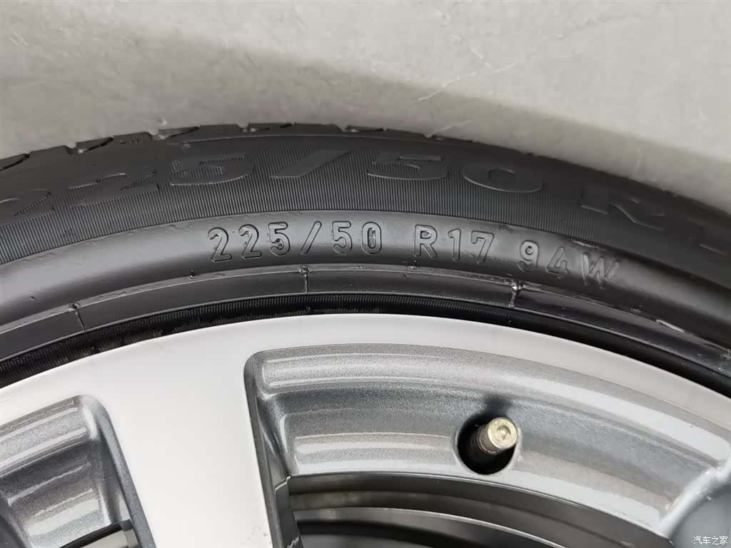 Mercedes-Benz C-Class, 2019 24