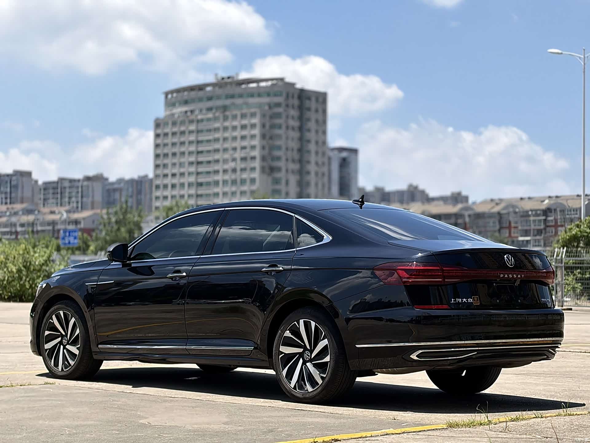 Volkswagen Passat, 2024 4