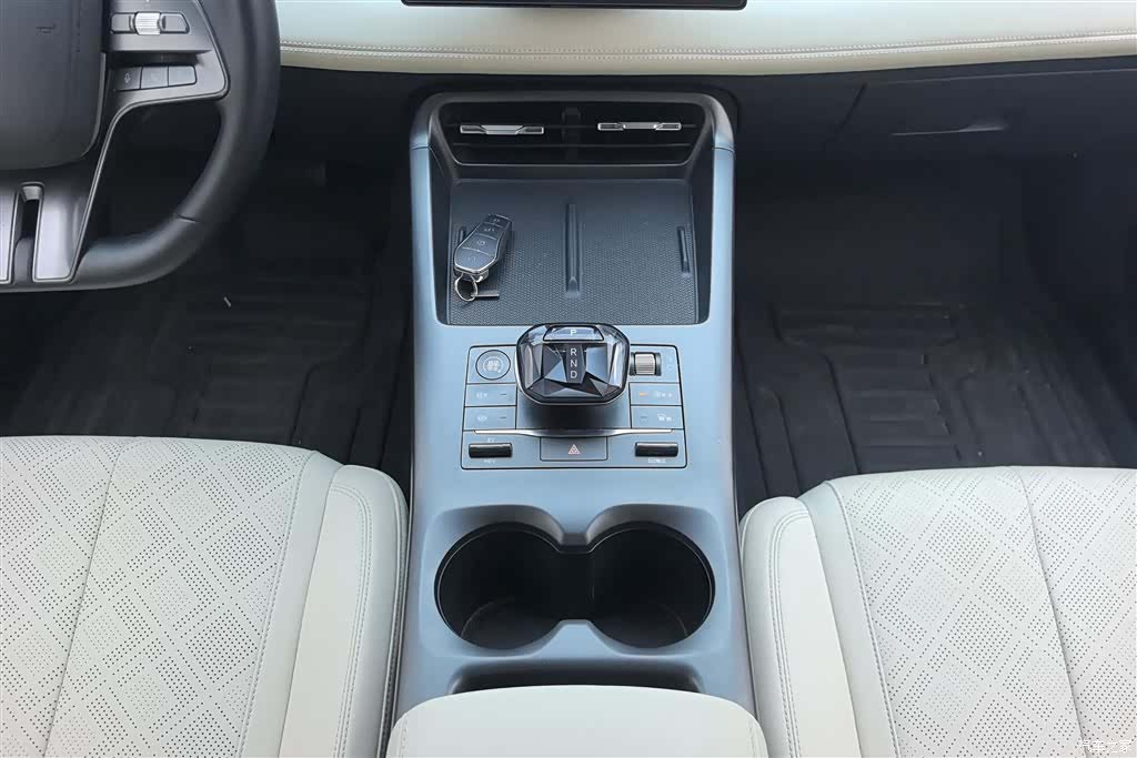 BYD Qin, 2025 16