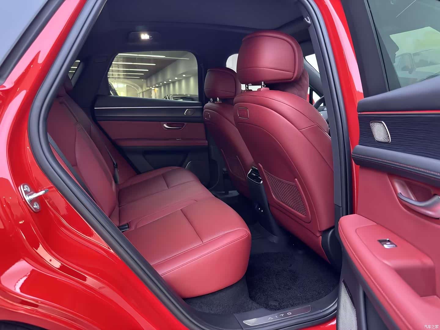 AITO M5, 2025 12