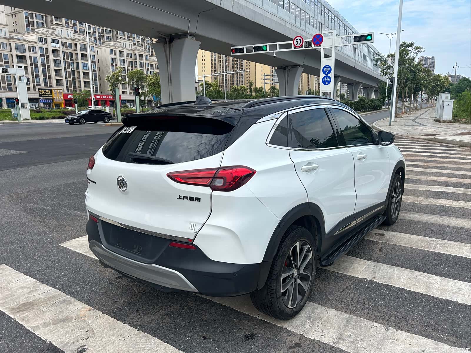 Buick Encore, 2020 6
