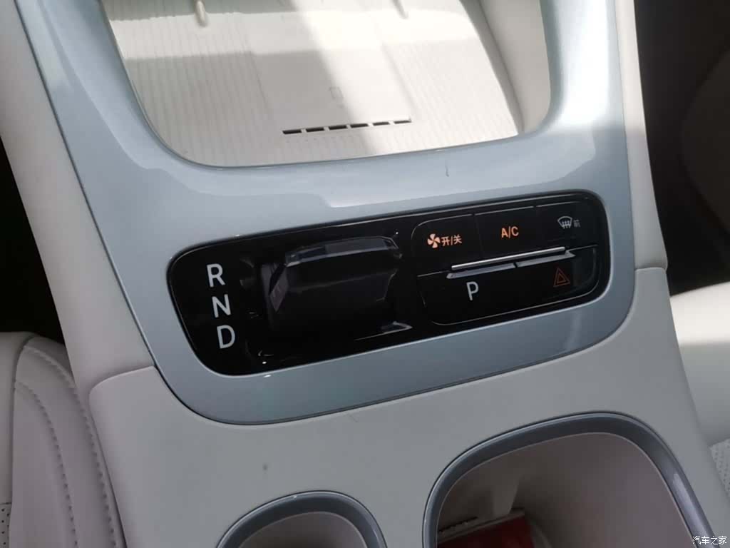 Geely Xingyuan, 2025 14