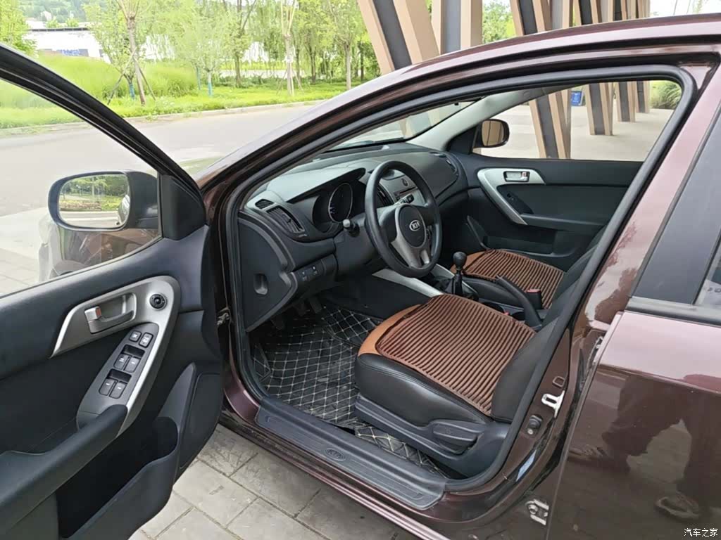 Kia GL, 2014 16