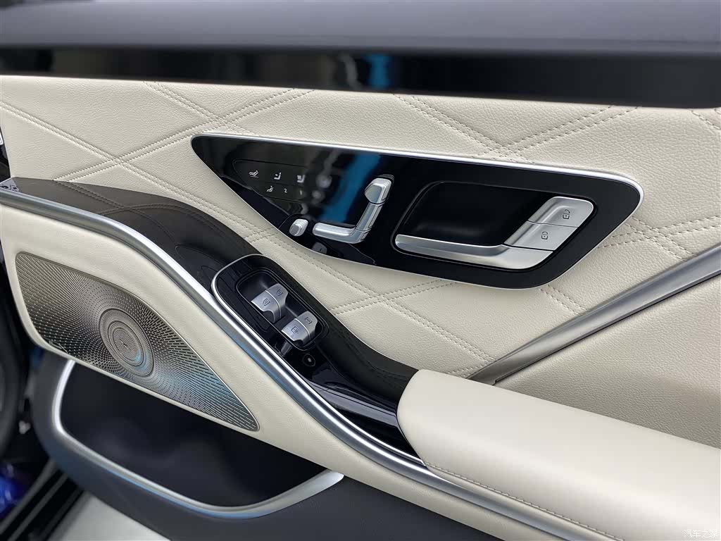 Maybach S-Class, 2022 24