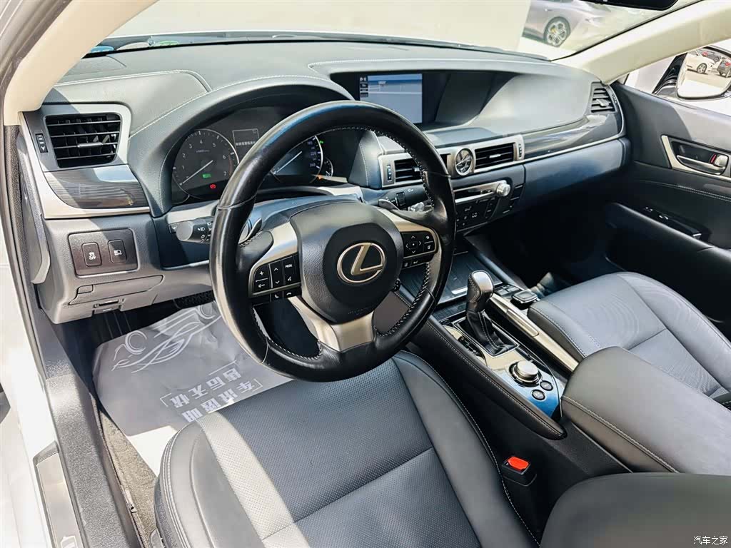 Lexus GS, 2018 9