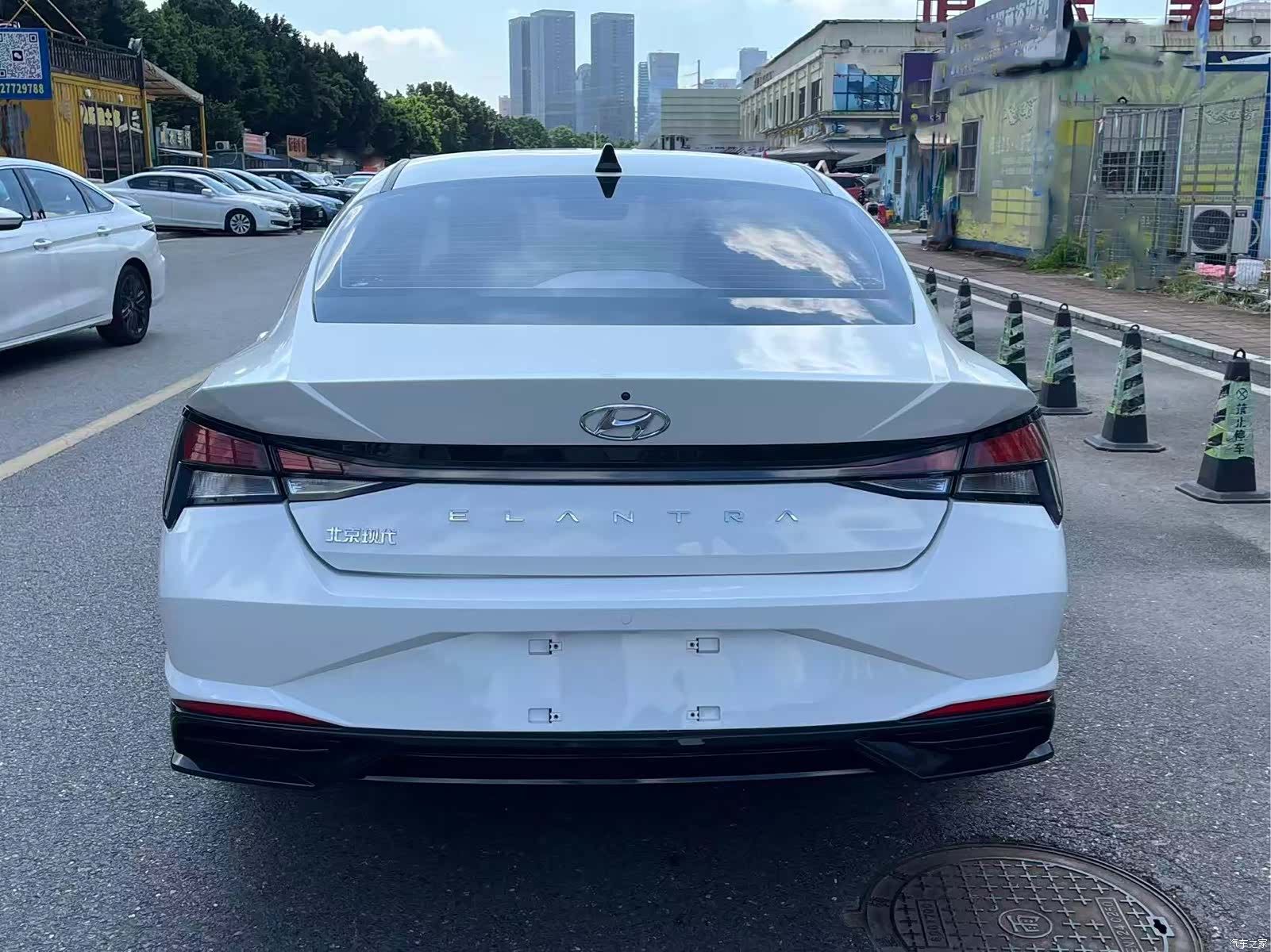 Hyundai Elantra, 2022 4
