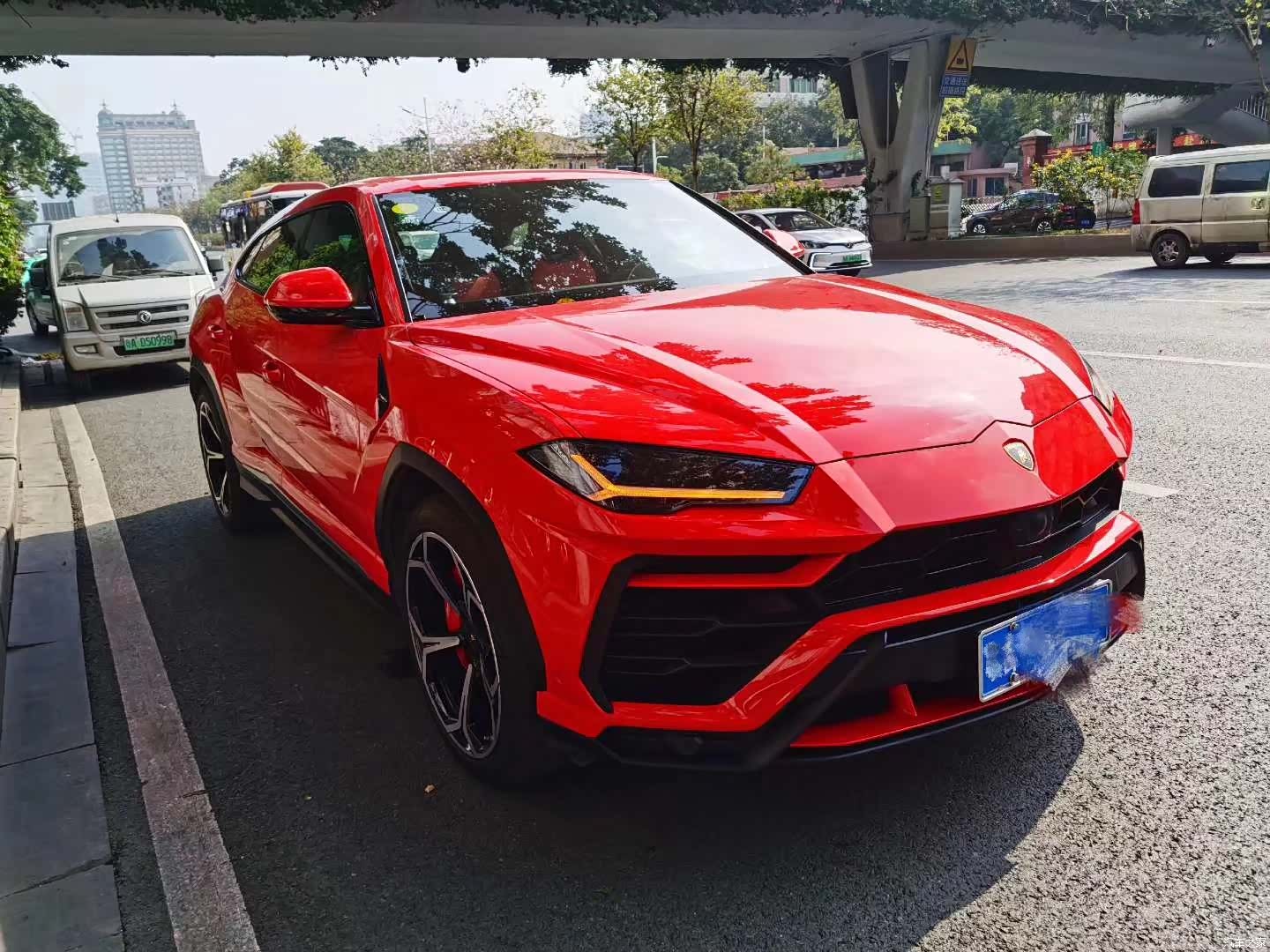 Lamborghini Urus, 2021 3