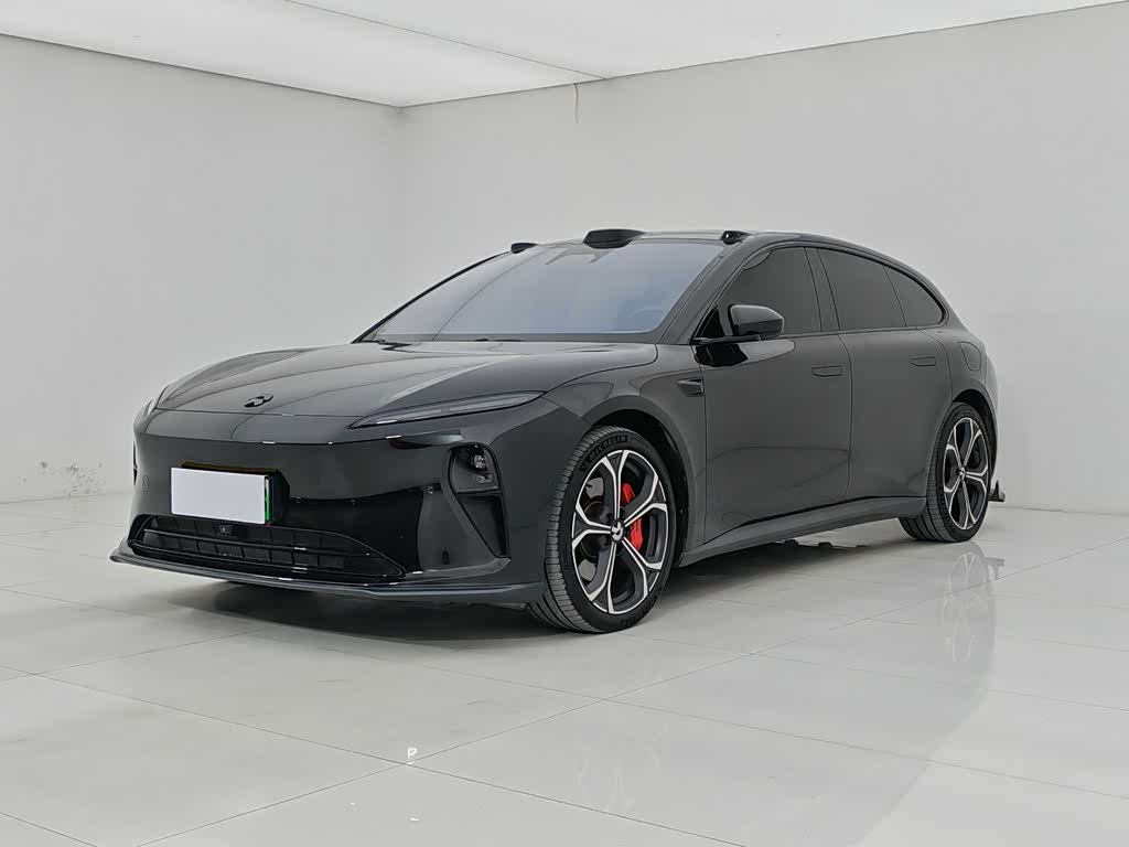 NIO ET5