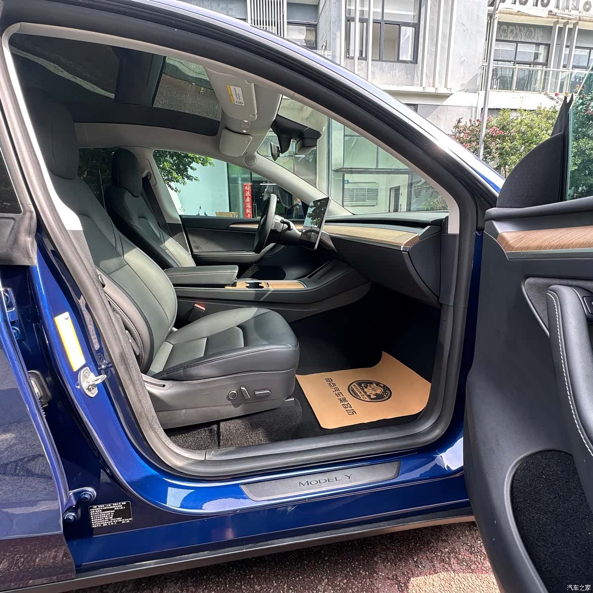 Tesla Model Y, 2021 16
