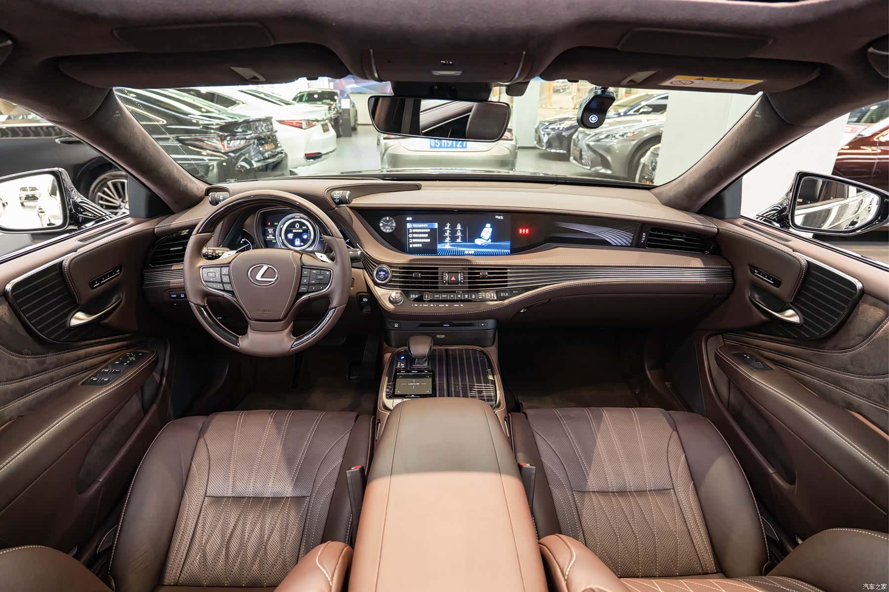 Lexus LS, 2020 13