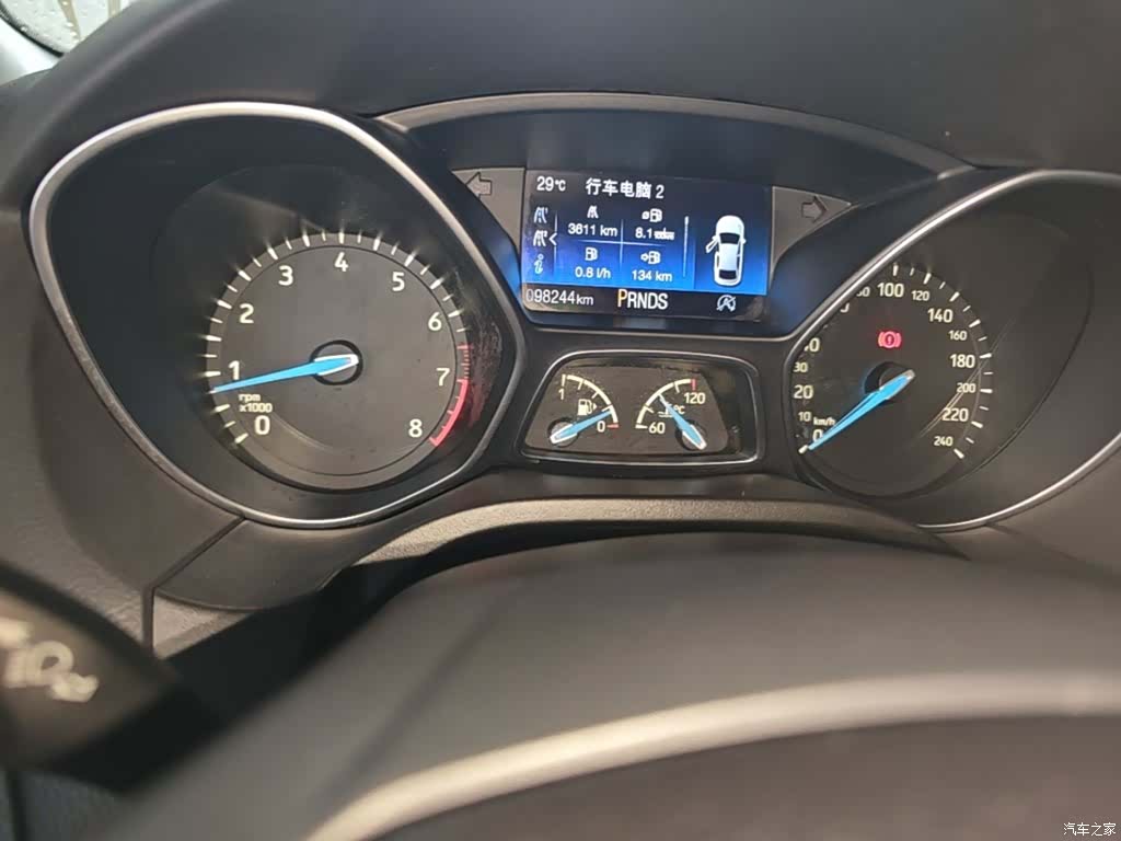 Ford Focus, 2016 12