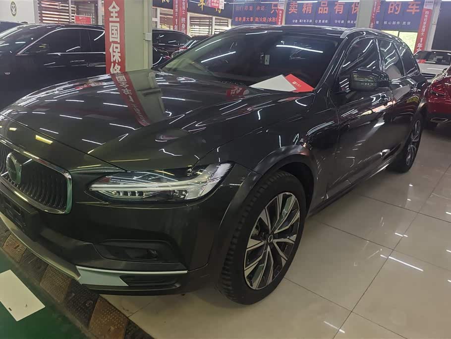 Volvo V90
