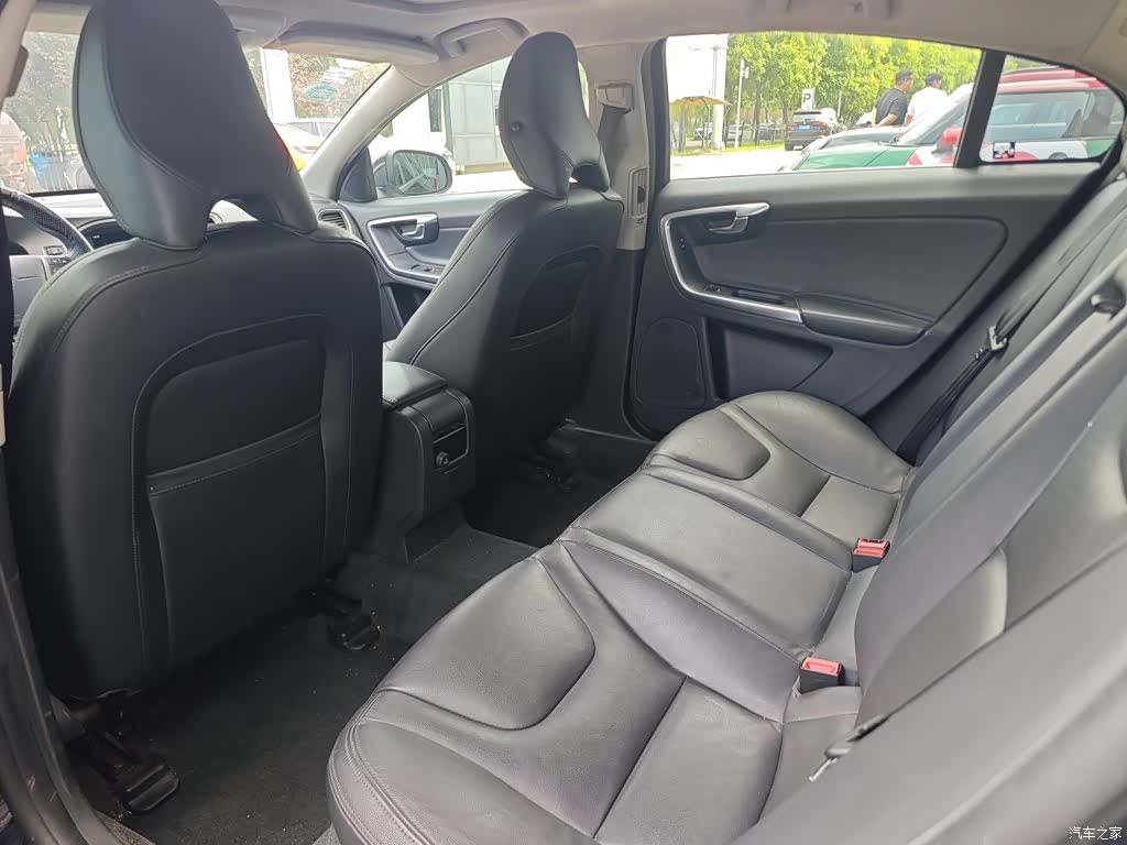 Volvo S60, 2015 8