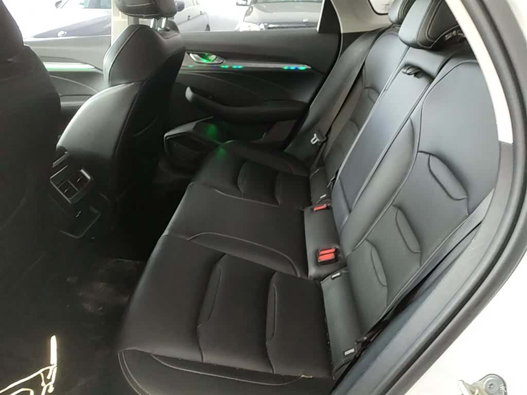 Geely Preface, 2022 17