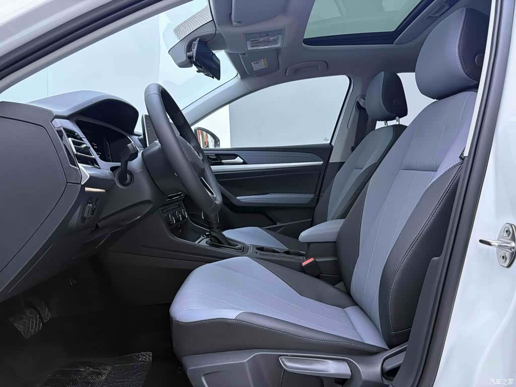 Volkswagen Lavida, 2025 18