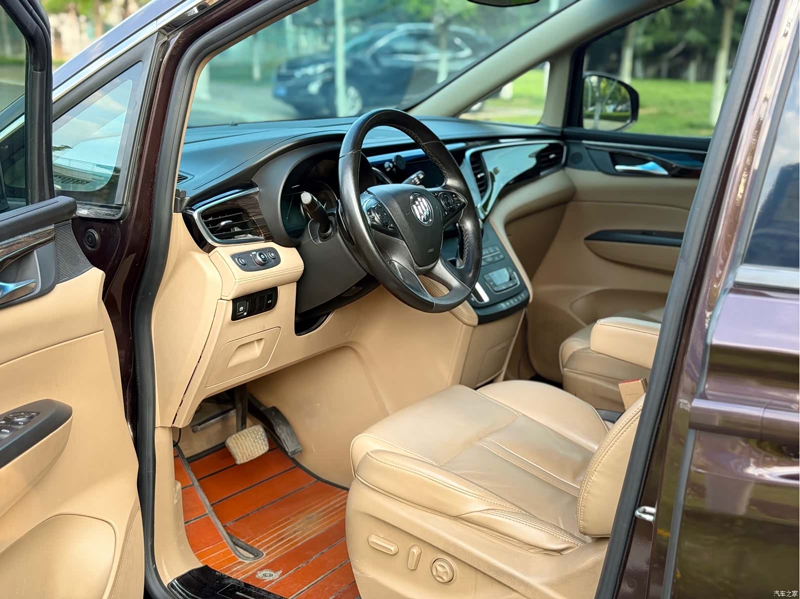 Buick GL8, 2019 7