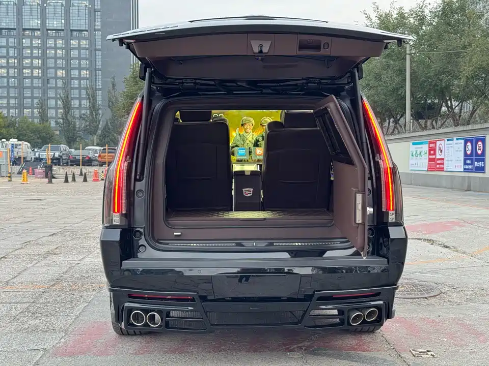 Cadillac Escalade ESCALADE