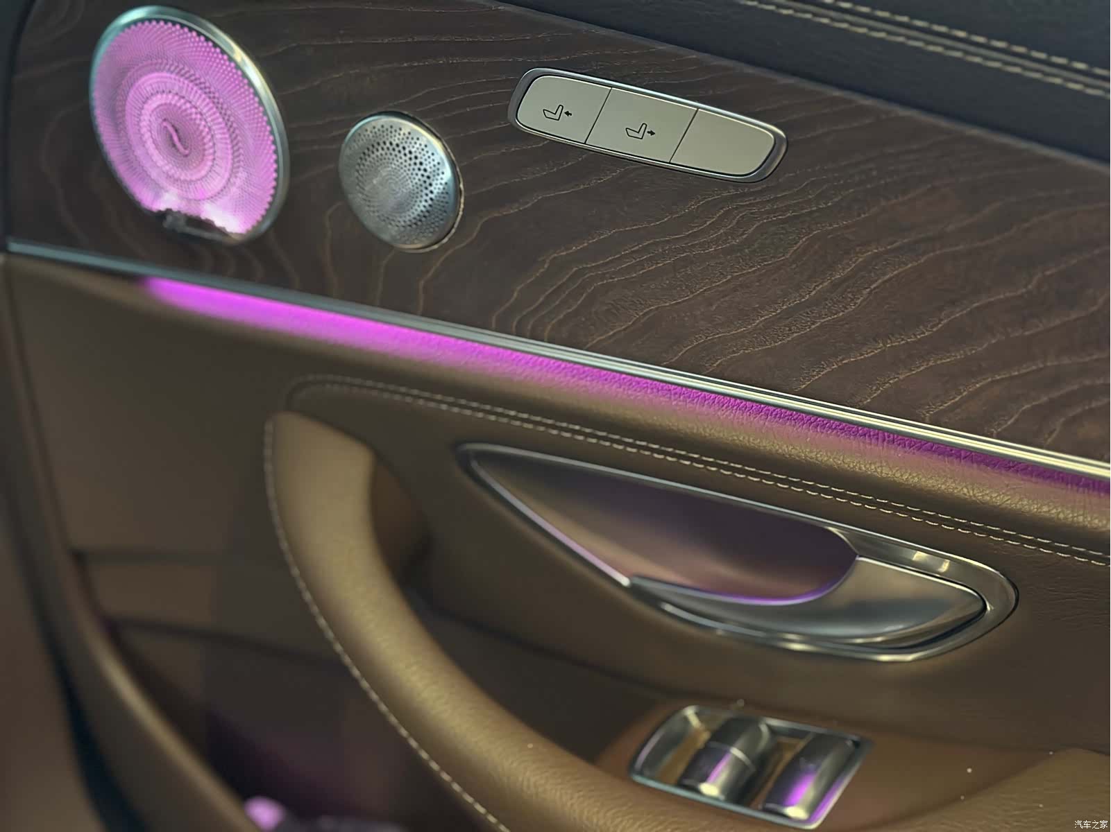 Mercedes-Benz E-Class, 2020 11