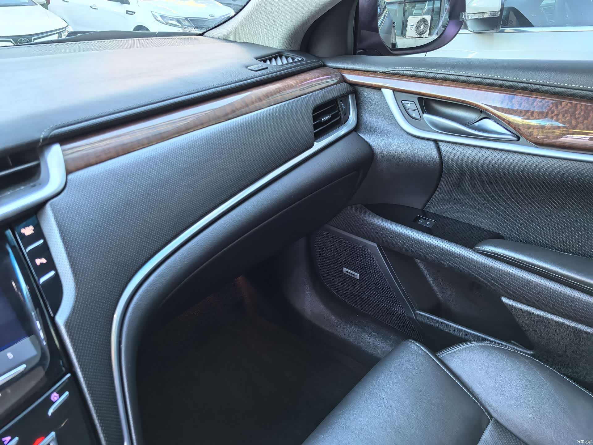 Cadillac XTS, 2017 23