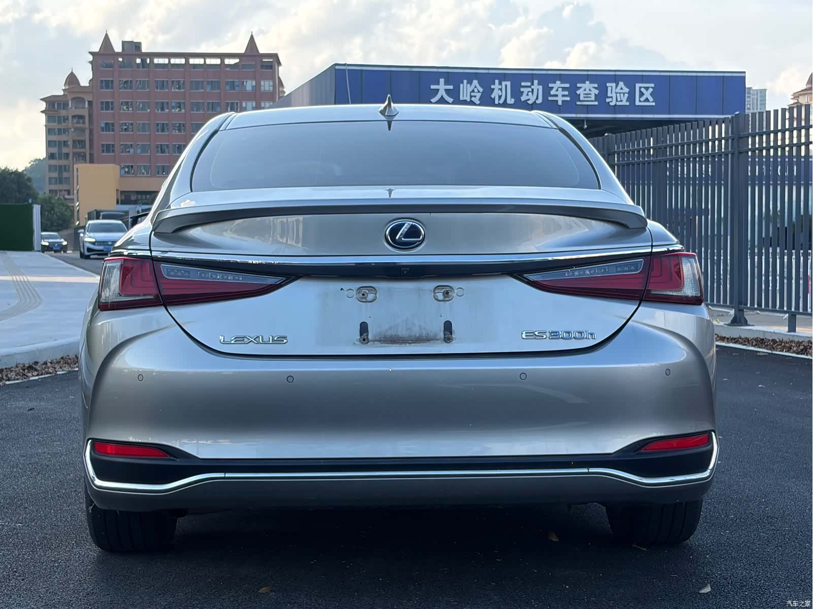 Lexus ES, 2021 8