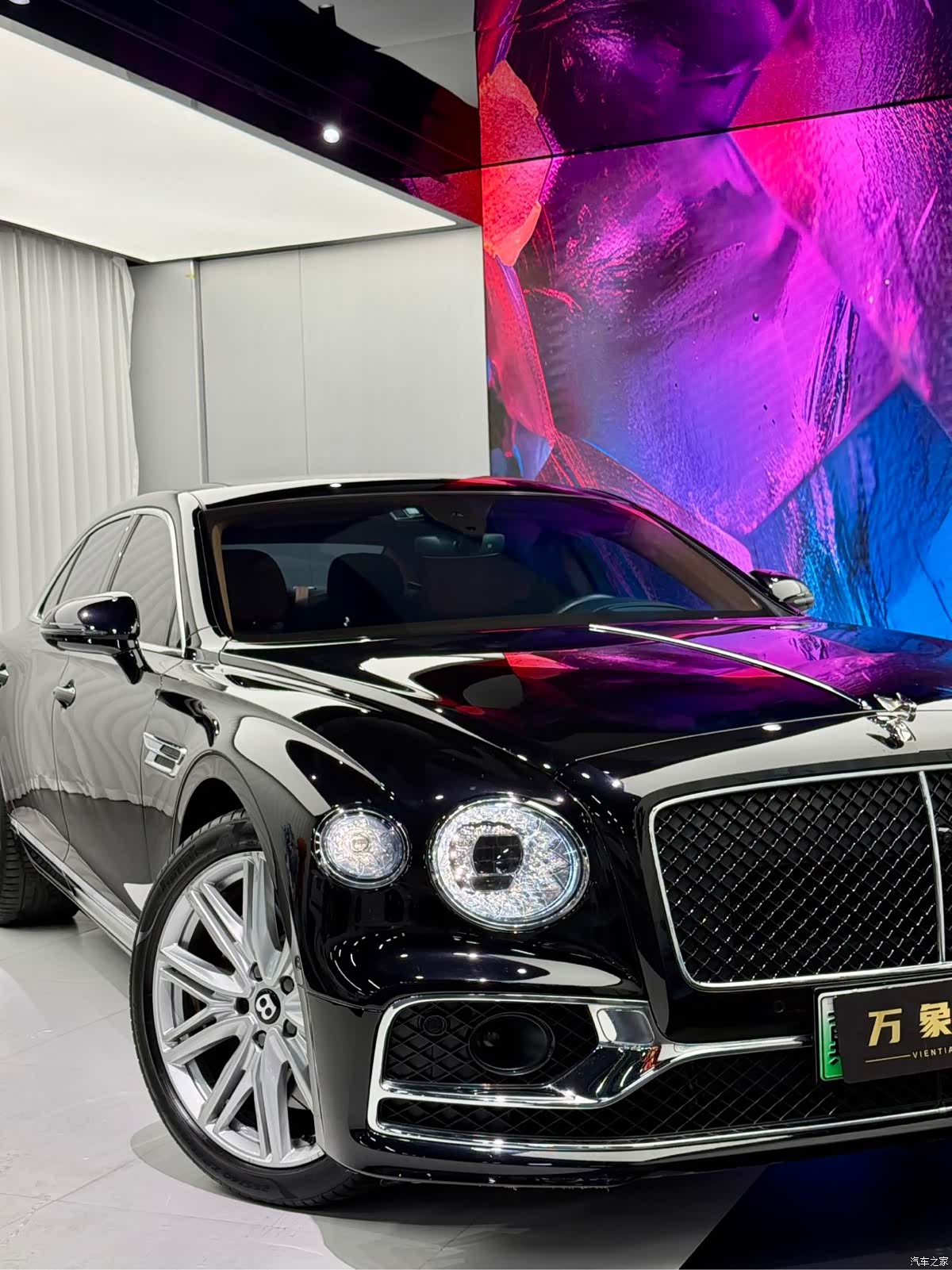 Bentley Flying Spur, 2024 9