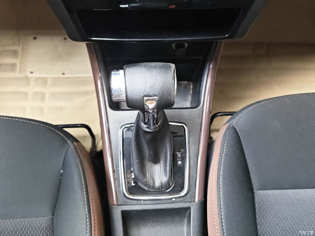 BAIC Q25, 2017 14