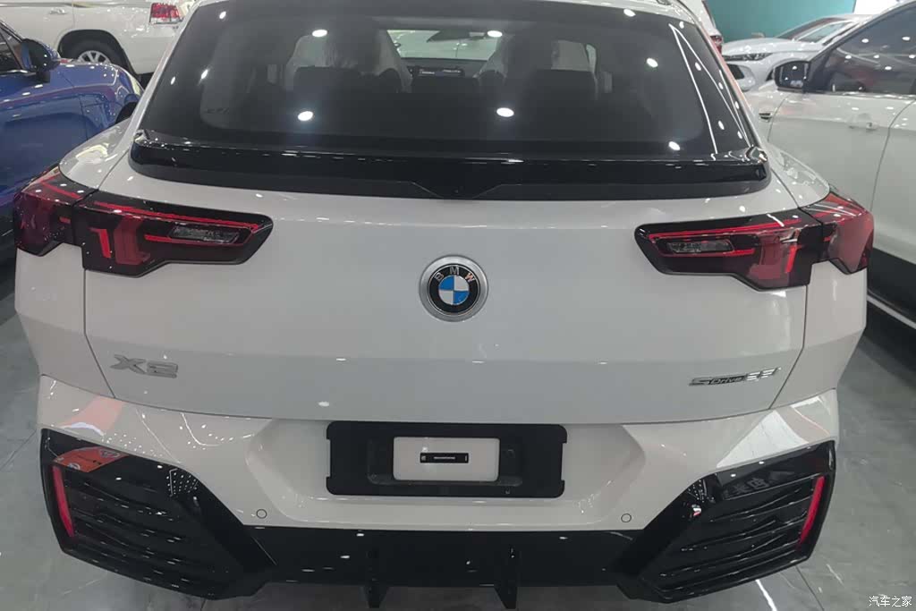 BMW X2, 2026 4