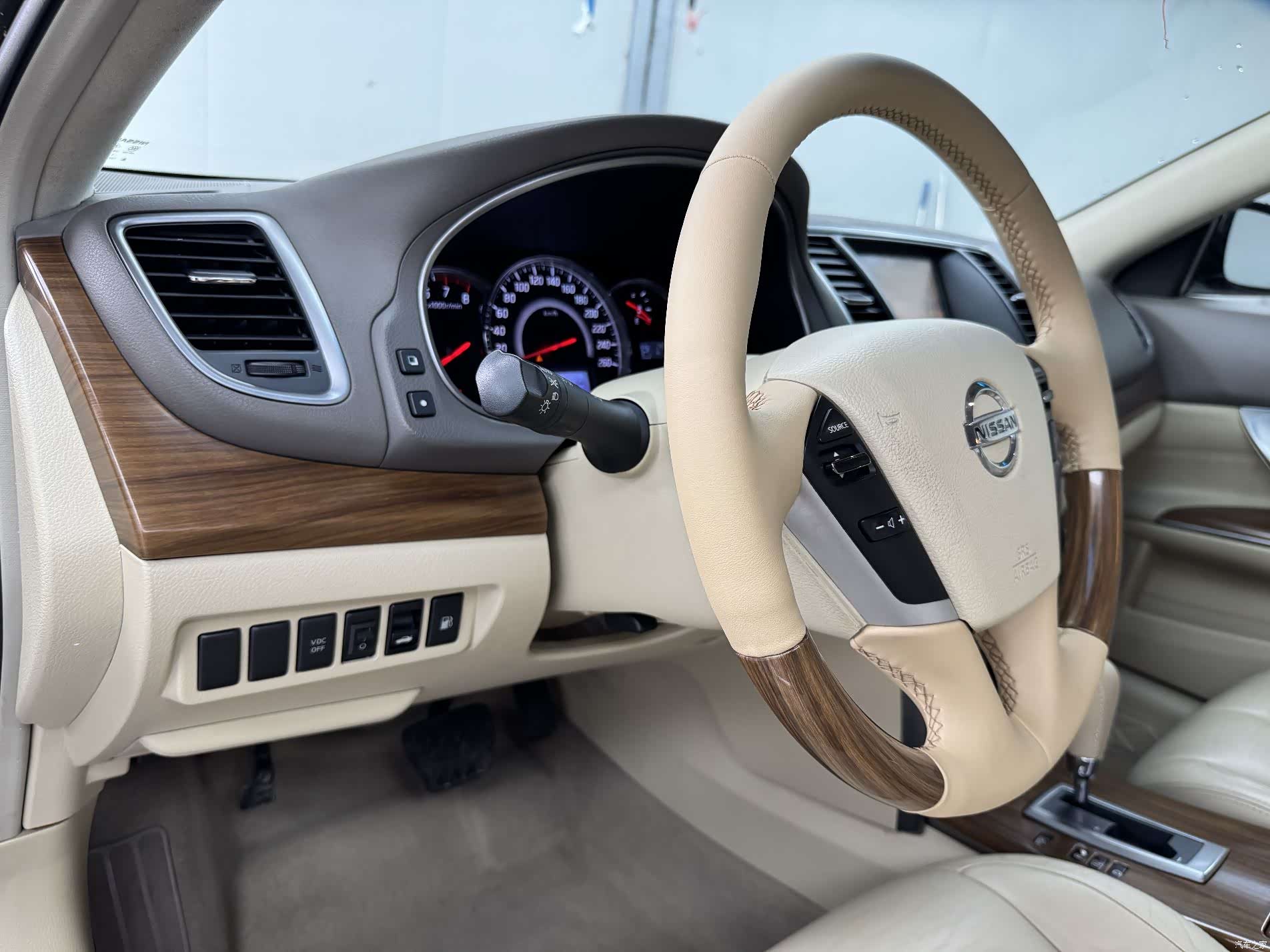 Nissan Teana, 2013 17