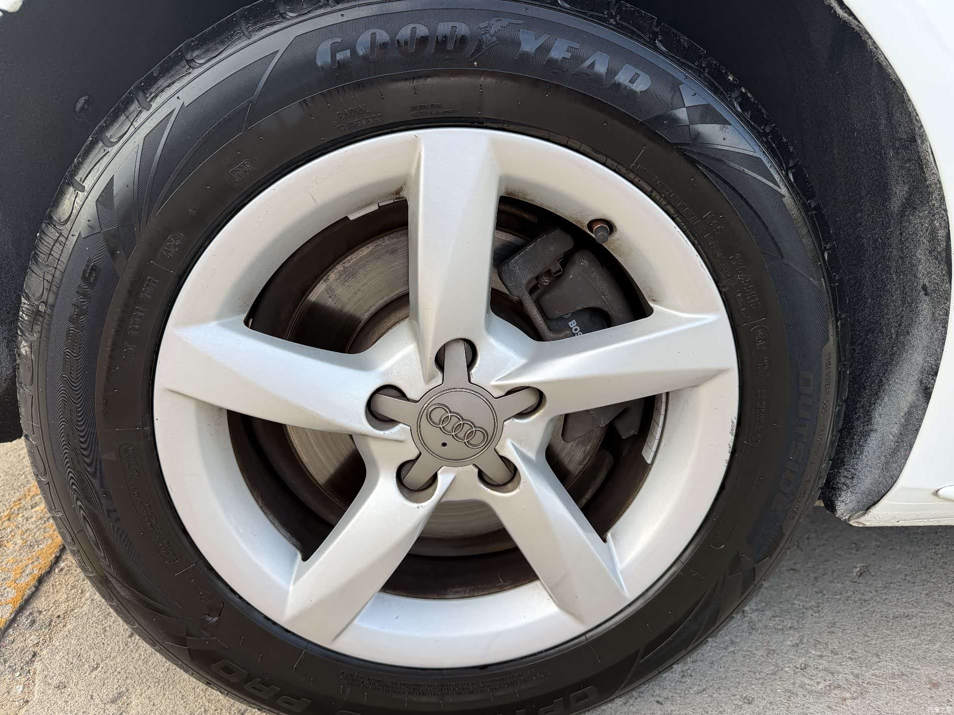 Audi A4L, 2014 3